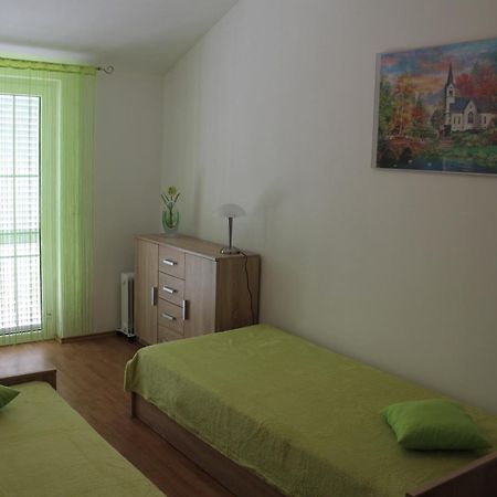 Apartment Mladen ビオグラード・ナ・モル エクステリア 写真
