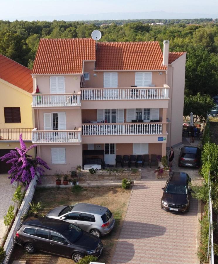 Apartment Mladen ビオグラード・ナ・モル エクステリア 写真